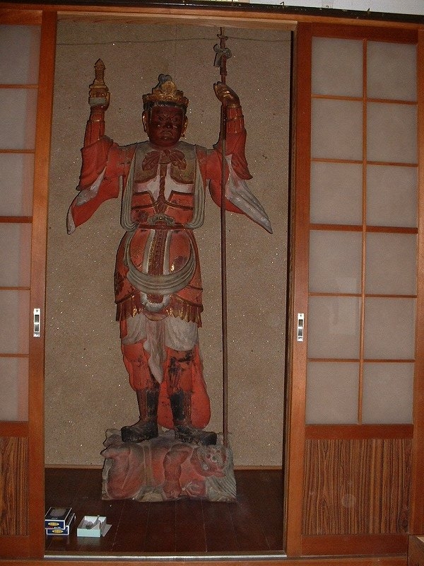 「塚ノ脇毘沙門天立像の写真1枚目」に関する画像です