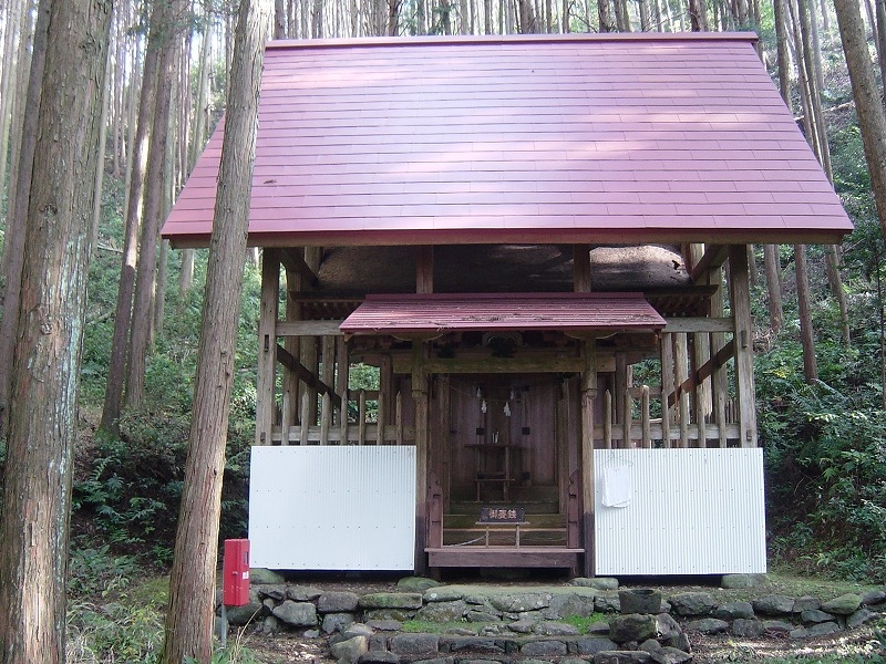 秋時諏訪神社の外観写真